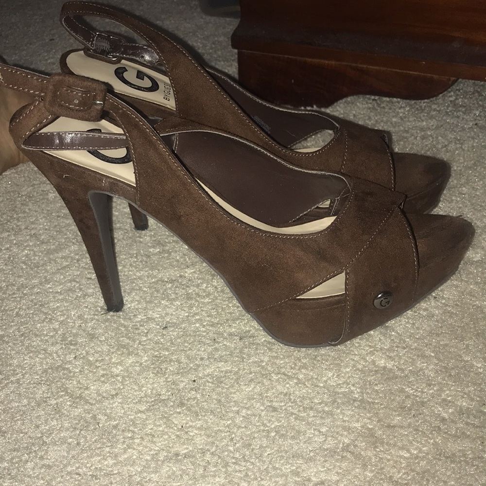 Guess brown suede heels like new